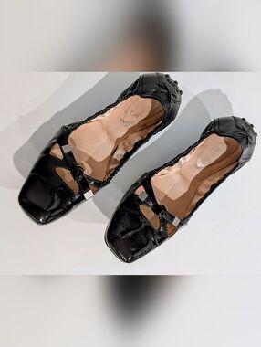 Tod’s Degas Ballerina Ballet Flats - Black Patent Leather with Bow Square Tow